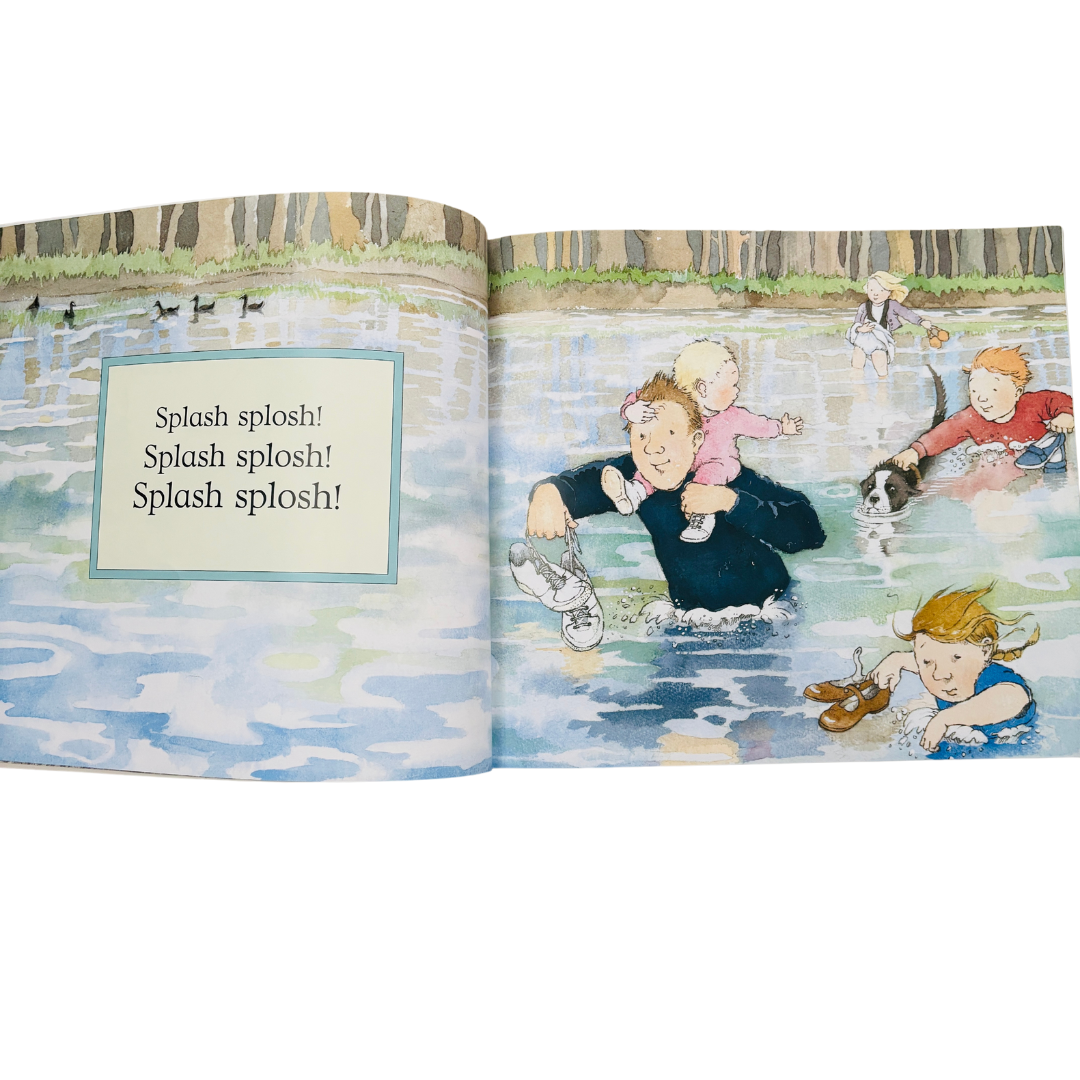We're Going on a Bear Hunt Michael Rosen & Helen Oxenbury