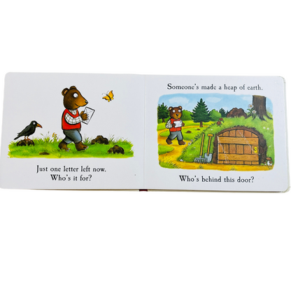 Postman Bear a lift-the-flap book