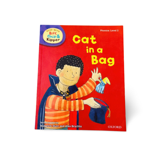Biff Chip & Kipper Cat in a Bag Level 2