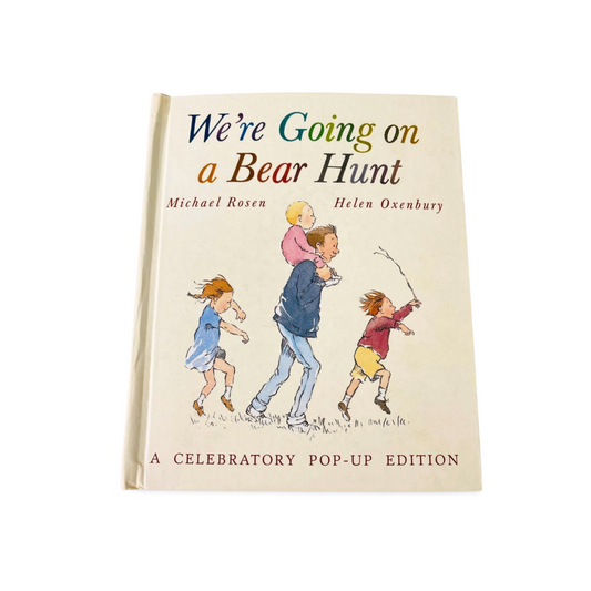 We're going on a Bear Hunt: A Celebratory Pop-Up Edition( Novelty Book)
